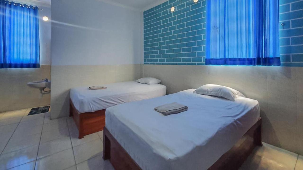 Hotel Reddoorz @ Gayatri 2*